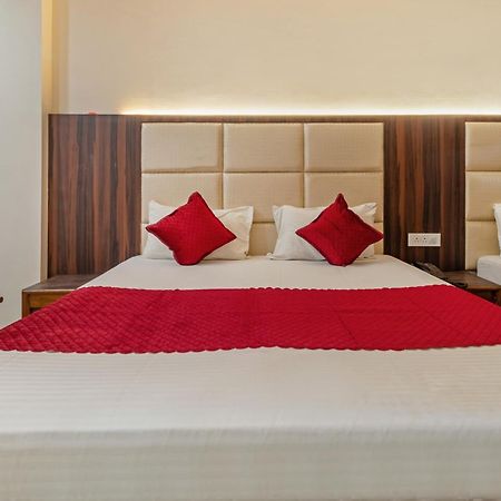 Hotel South Indian Delhi Kültér fotó