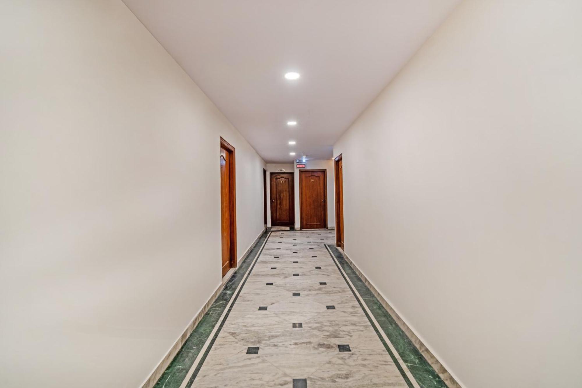 Hotel South Indian Delhi Kültér fotó