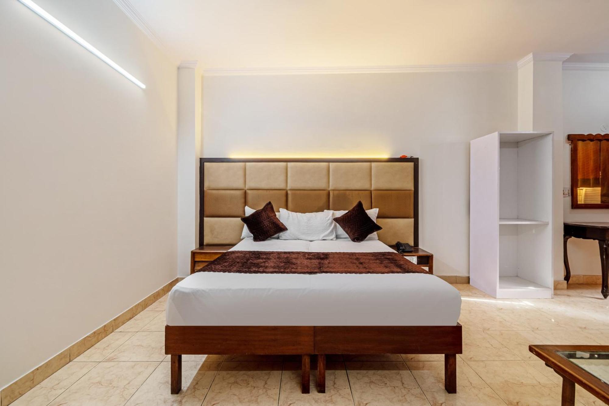 Hotel South Indian Delhi Kültér fotó